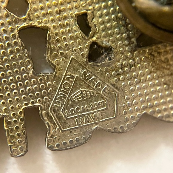 Vintage UAW Union Made Together Brooch - Picture 5 of 6